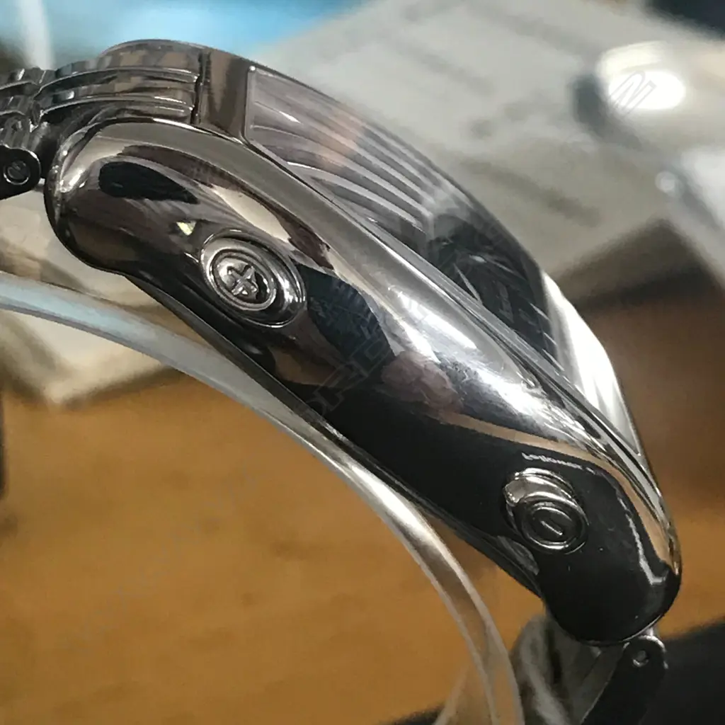 A Ulysse Nardin 'Michelangelo UTC' wristwatch Image 1++