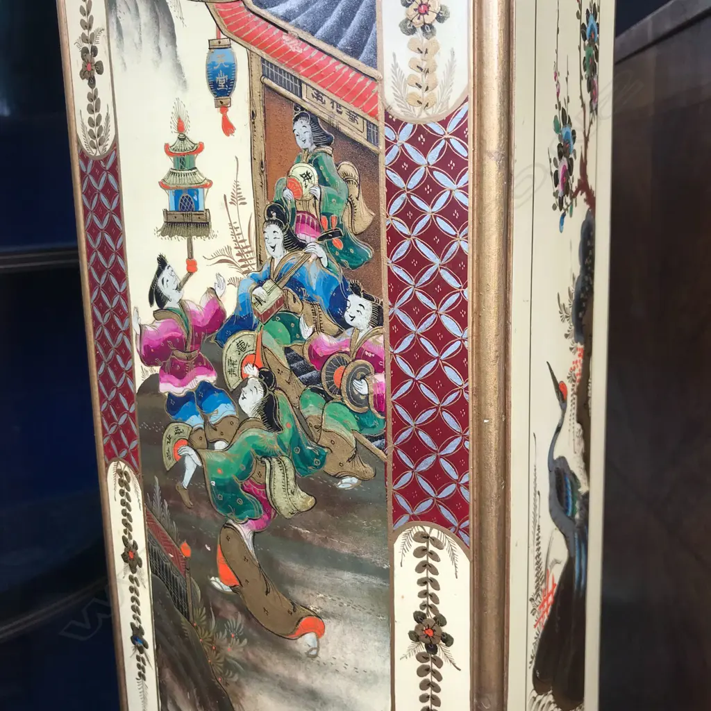 A mid-20th century chinoiserie grandmother clock Image 1++