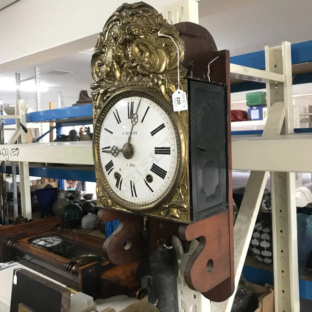 A French comptoise wall clock, Image 1++