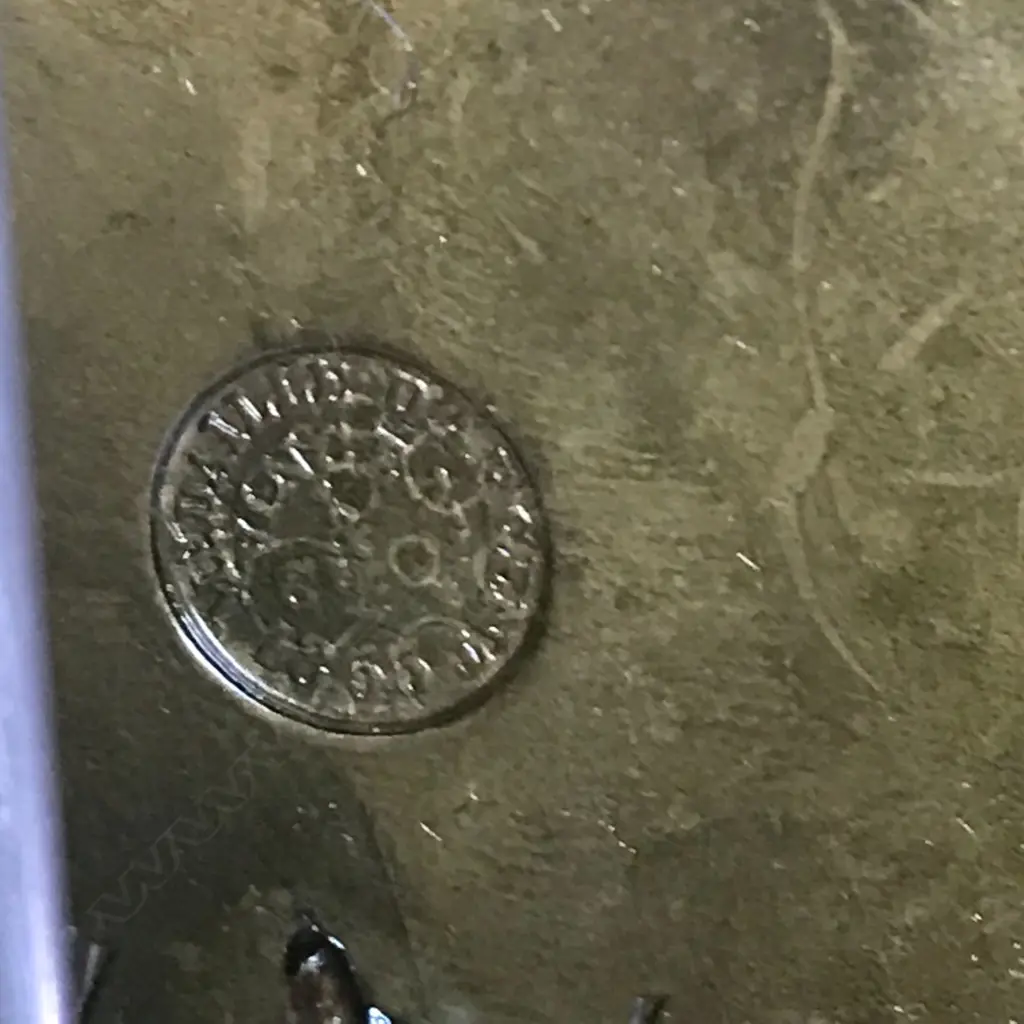 A monumental cased French mantel clock, in ormolu and bronze Image 1++