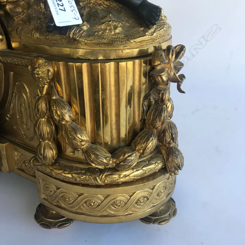 A monumental cased French mantel clock, in ormolu and bronze Image 1++