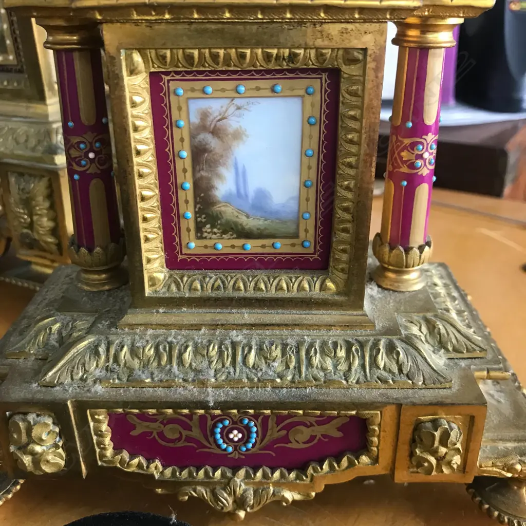 A good French 19thC ormolu and porcelain three-piece clock garniture Image 1++