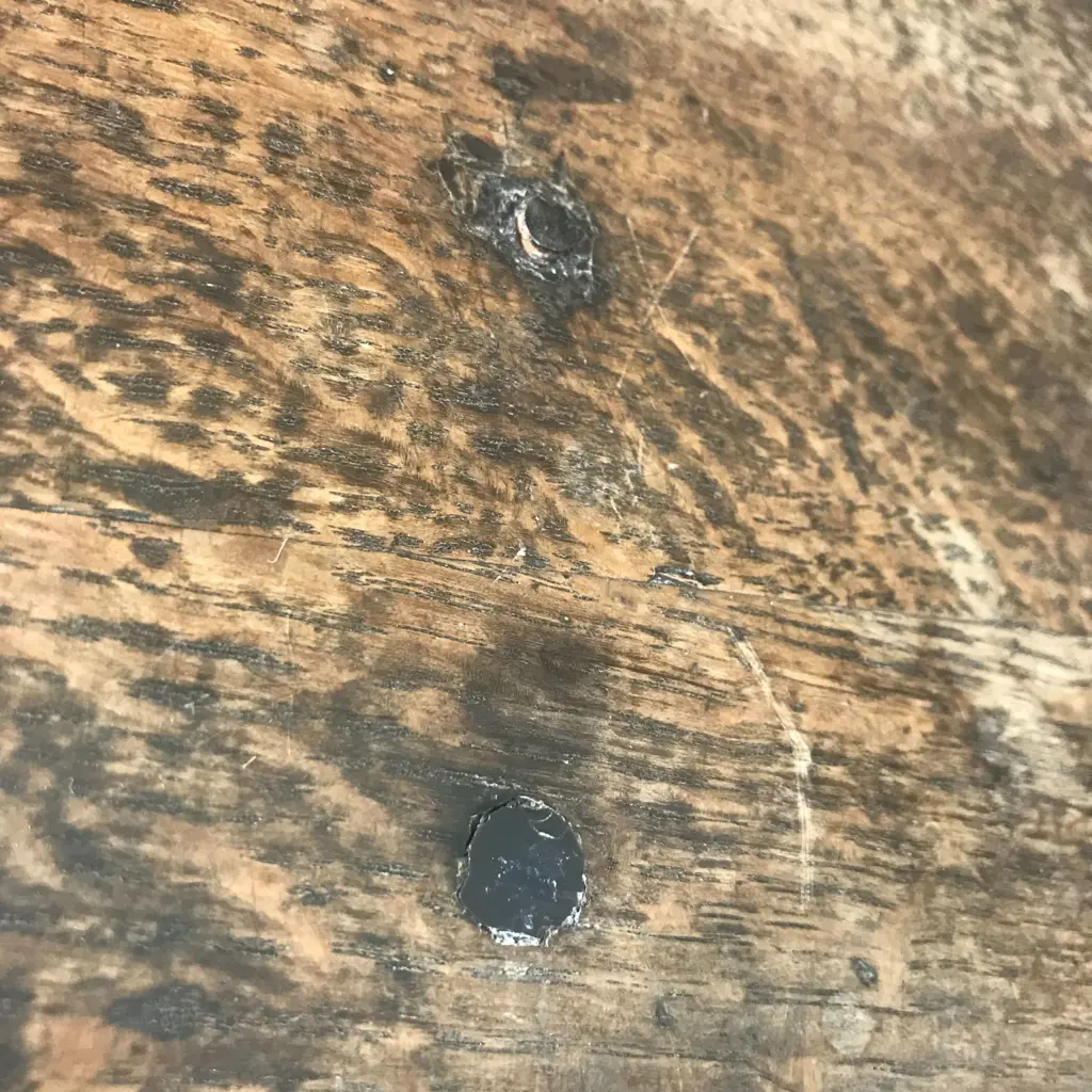 A Georgian oak side table Image 1++