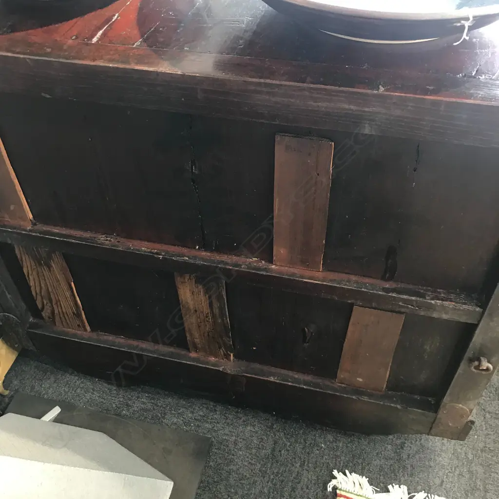 A rare kuruma dansu, wooden wheeled storage chest Image 1++