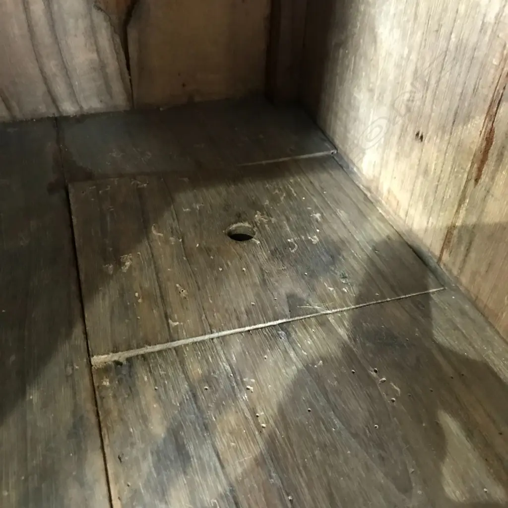 A rare kuruma dansu, wooden wheeled storage chest Image 1++