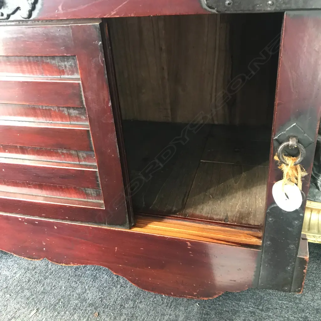 A rare kuruma dansu, wooden wheeled storage chest Image 1++