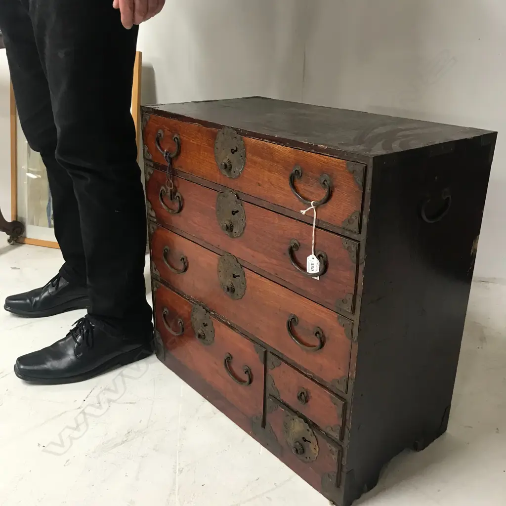 A c.1900 Japanese small tansu chest Image 1++