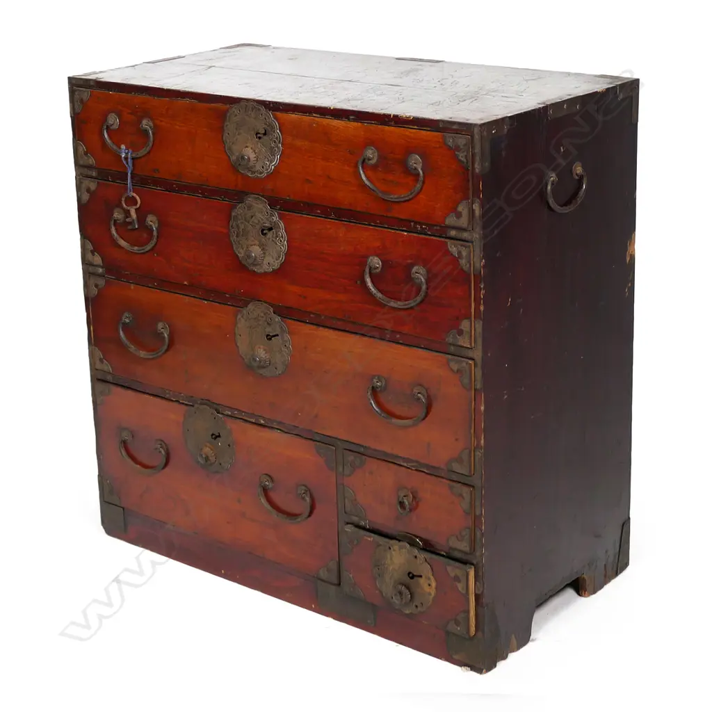 A c.1900 Japanese small tansu chest Image 1++