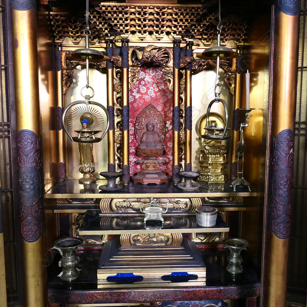 An early 20thC Japanese black lacquer cypress house shrine, Image 1++