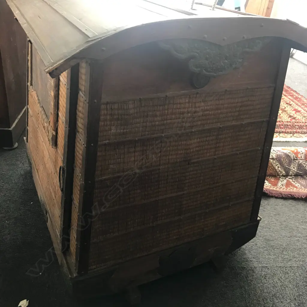 A rare mid to late Edo-period (1800s) Japanese doctor’s palanquin Image 1++