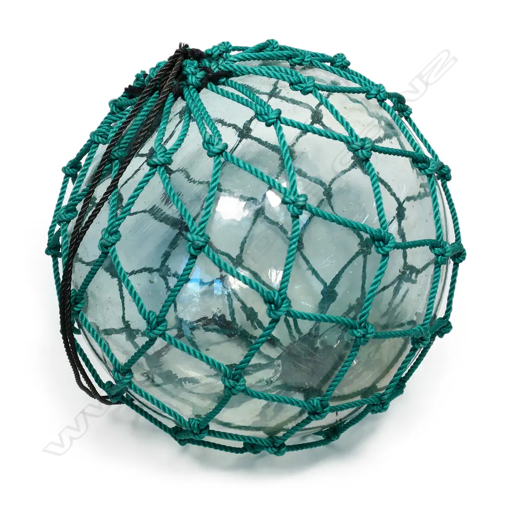 An old Japanese glass fishing float, Image 1++