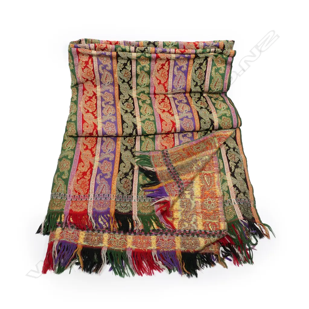 A fine Kashmir paisley shawl, Image 1++