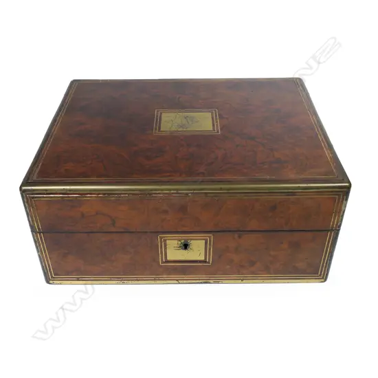 A Victorian walnut vanity/jewellery box,