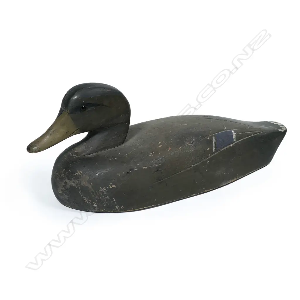 A vintage wooden decoy duck, Image 1++