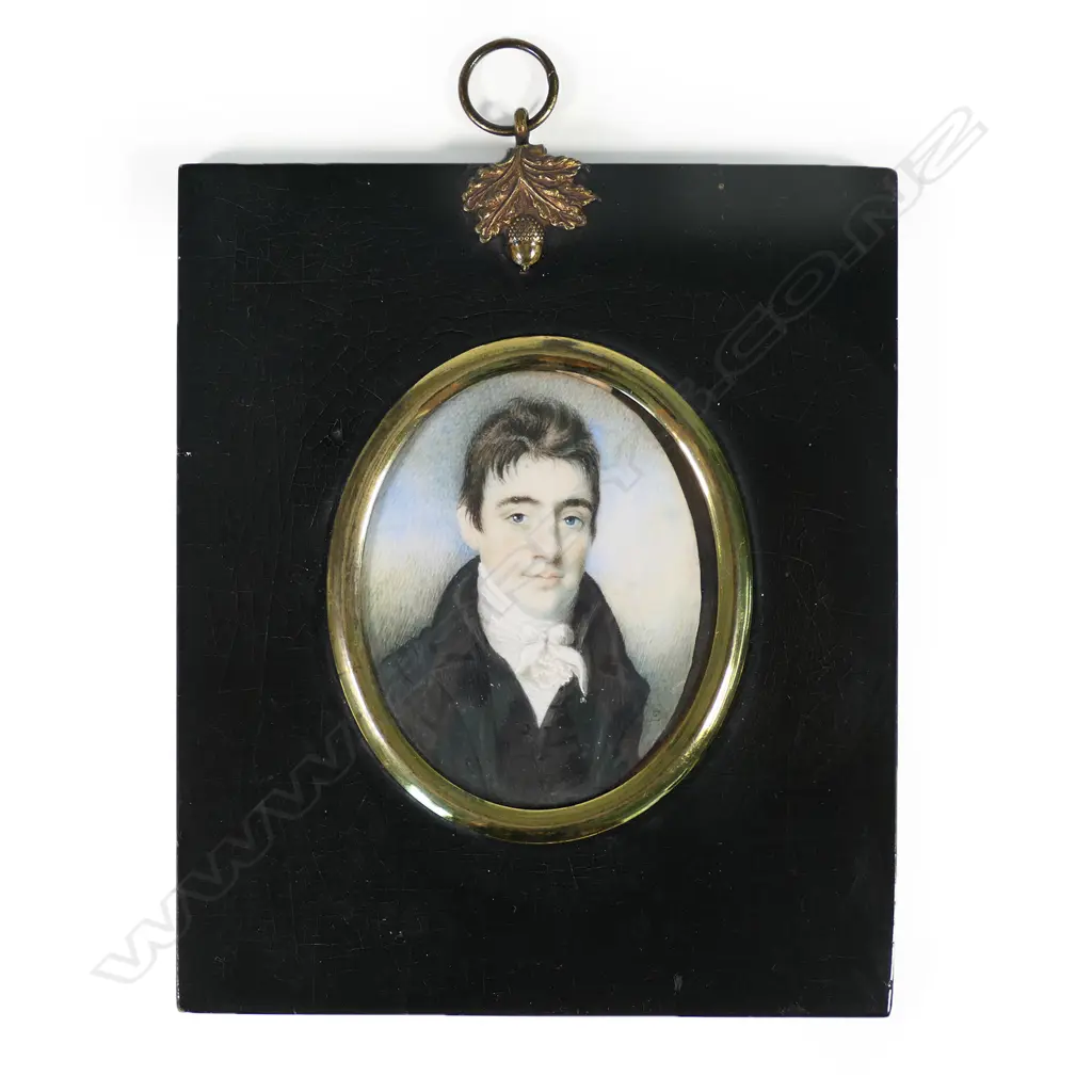 An early 19thC portrait miniature of a gent, Image 1++