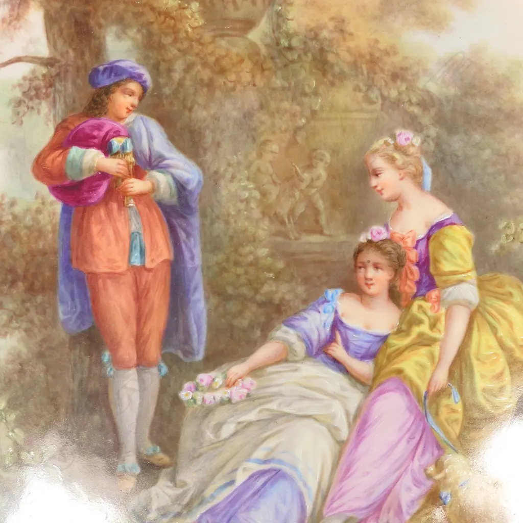 A large oval Serves porcelain plaque, Image 1++