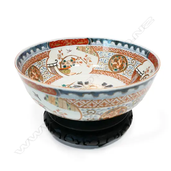 A Japanese Meiji period Imari footed bowl,