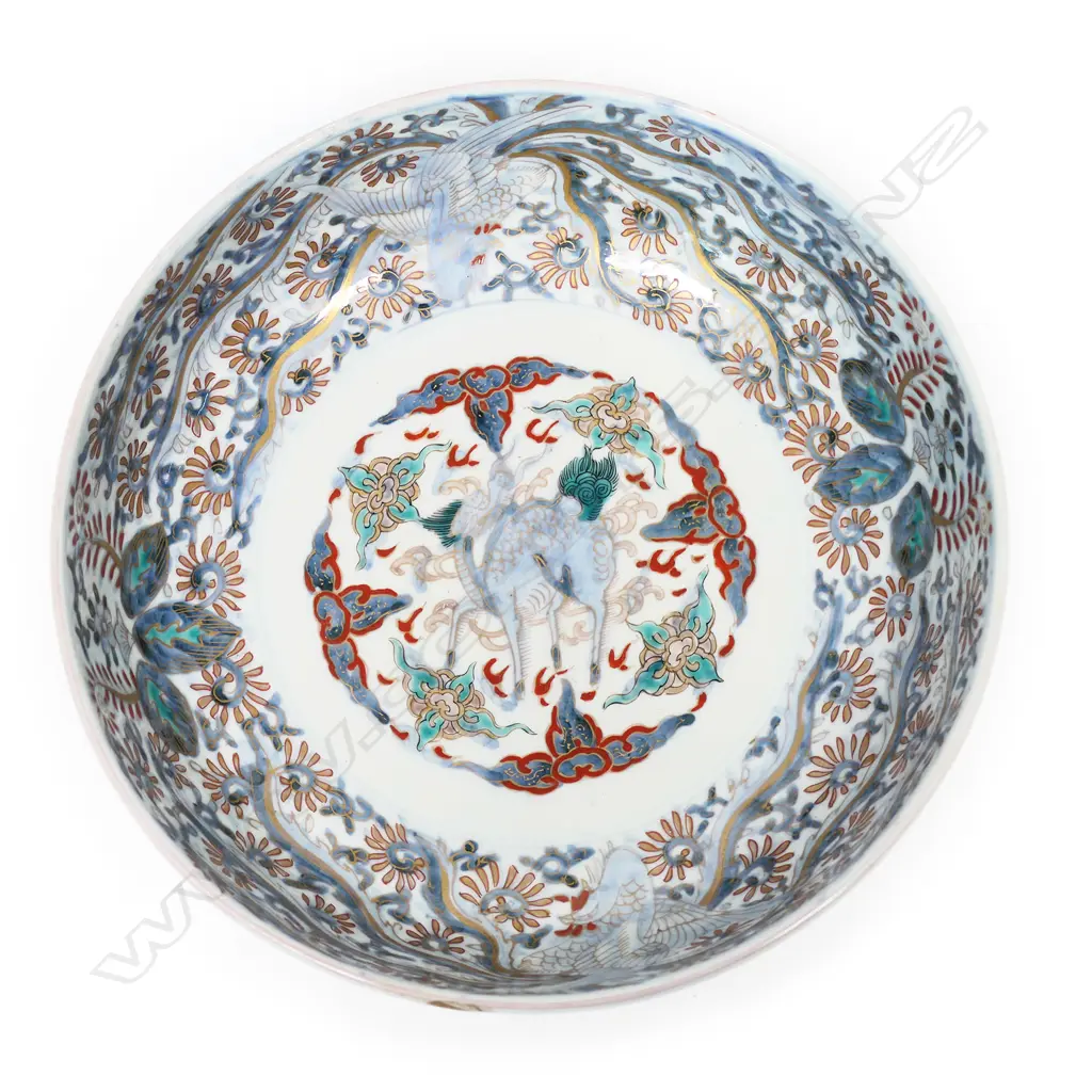 A Japanese Meiji period Imari footed bowl, Image 1++