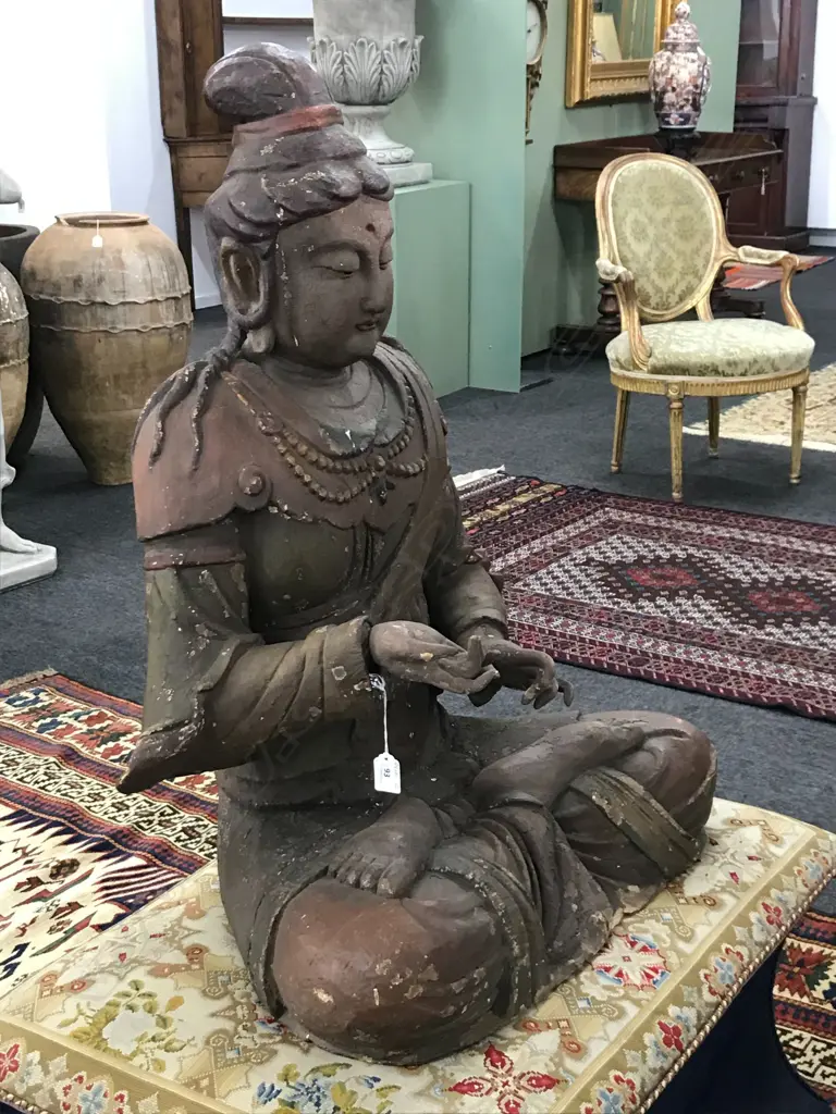 An early Japanese figure of the bodhisattva Avalokiteśvara (Kannon), Image 1++