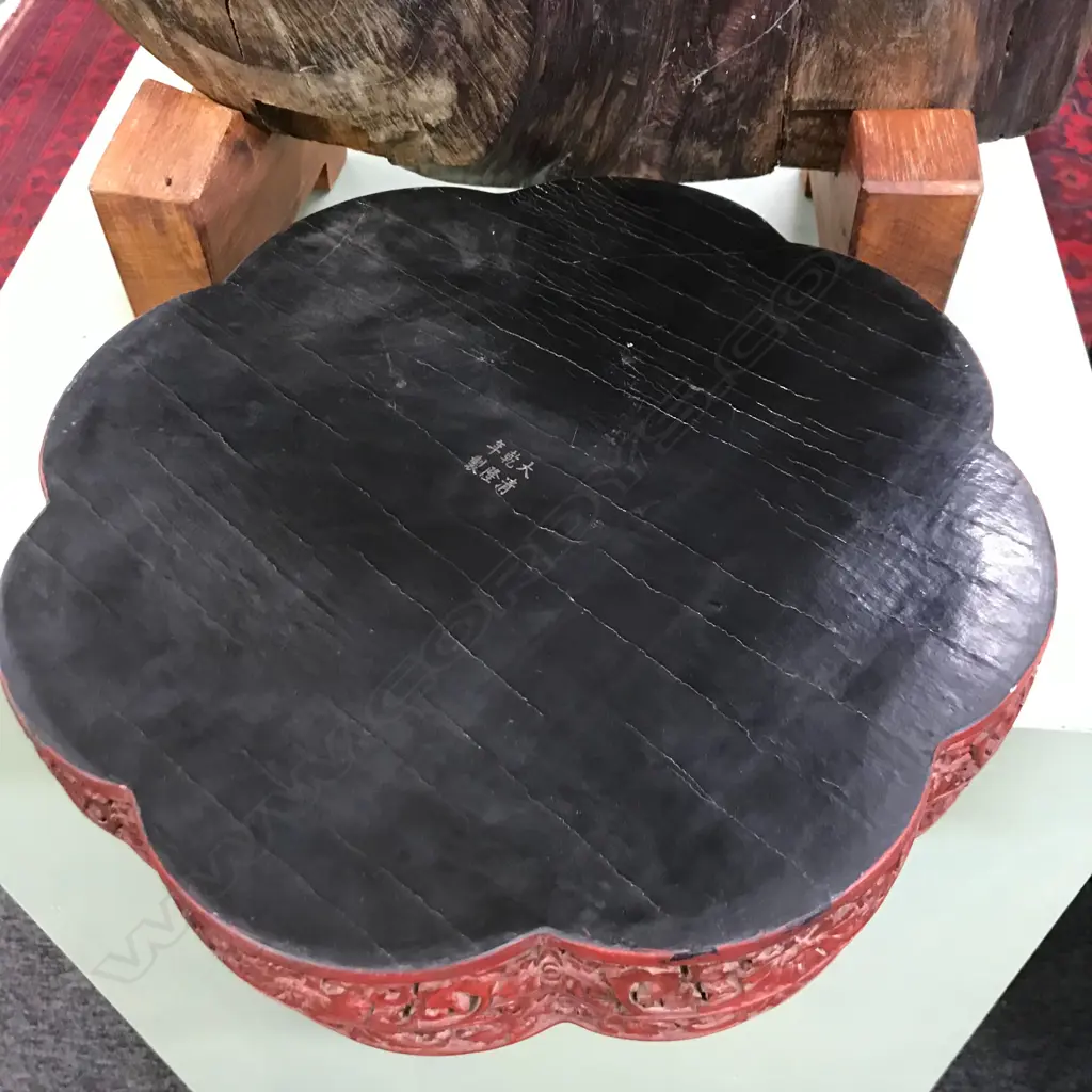 A cinnabar lacquer box, Image 1++