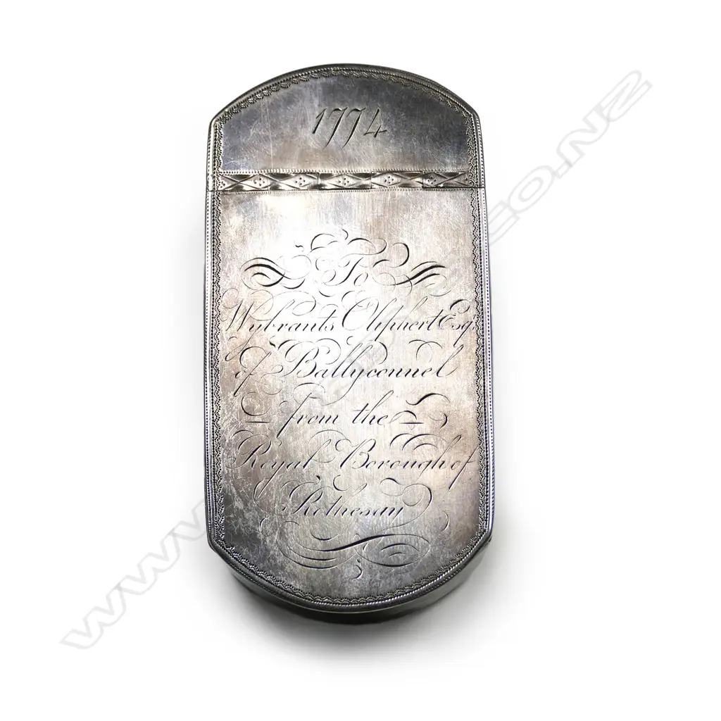 A George III Scottish provincial silver presentation snuff box, Image 1++