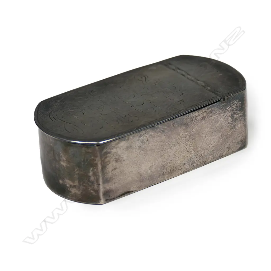 A George III Scottish provincial silver presentation snuff box, Image 1++
