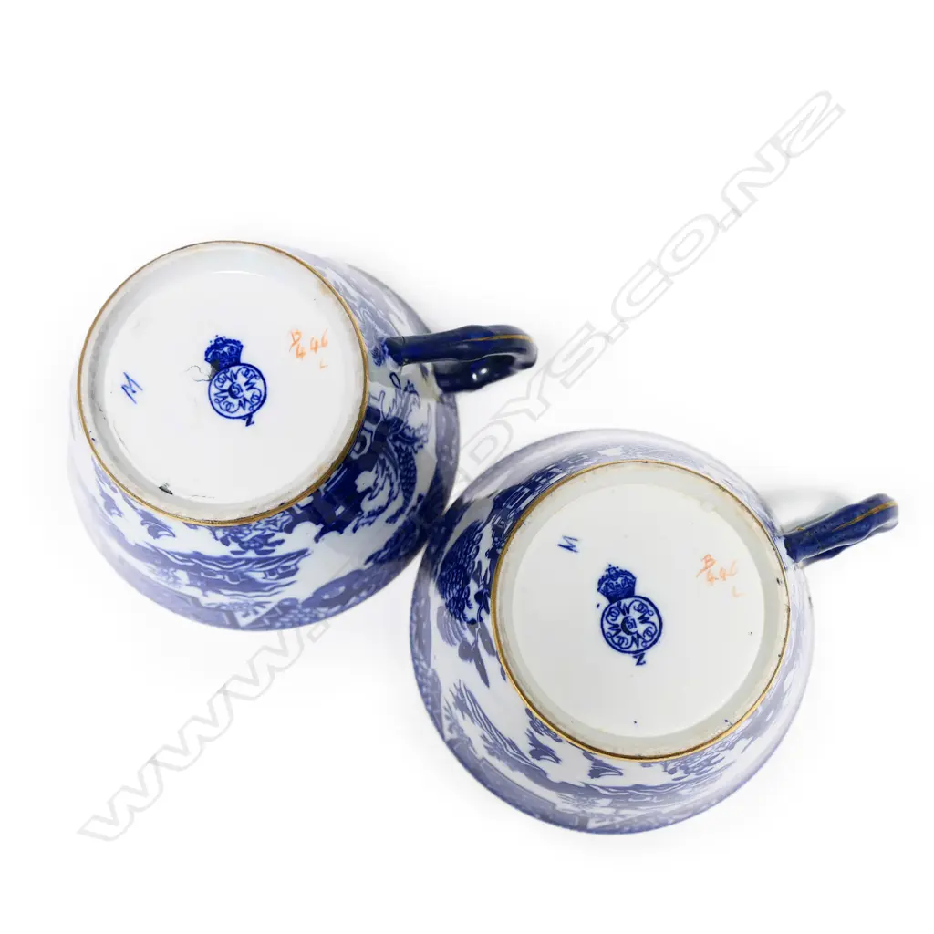 An early 1900s Royal Worcester and silver plate travelling tea set, Image 1++