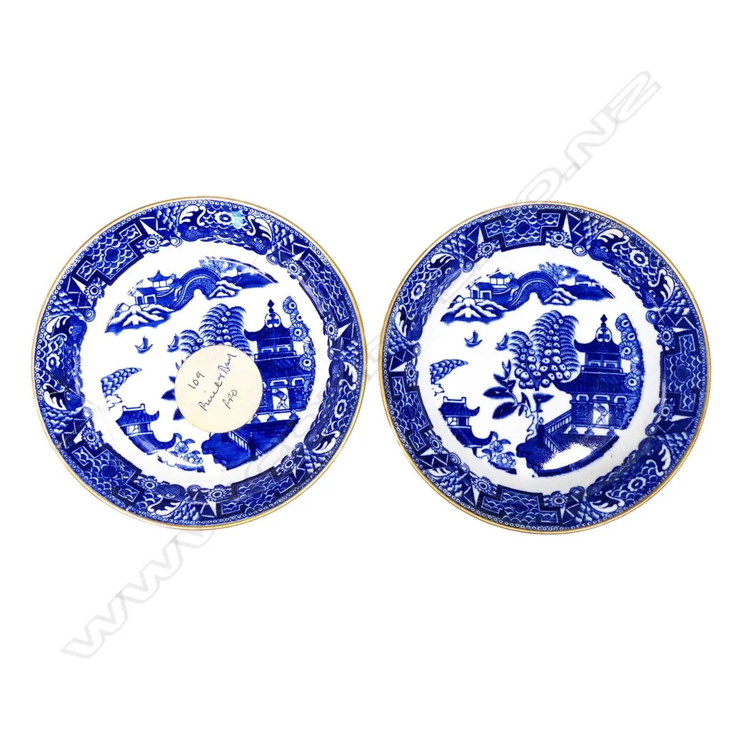 An early 1900s Royal Worcester and silver plate travelling tea set, Image 1++