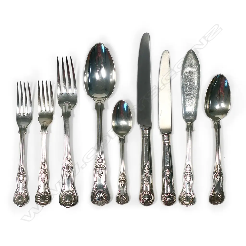 An impressive silver, King's pattern, twelve place, 108-piece cutlery service, Image 1++