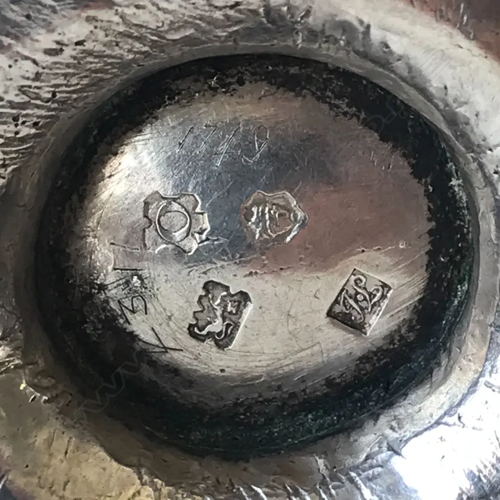 A rare George II silver creamer Image 1++