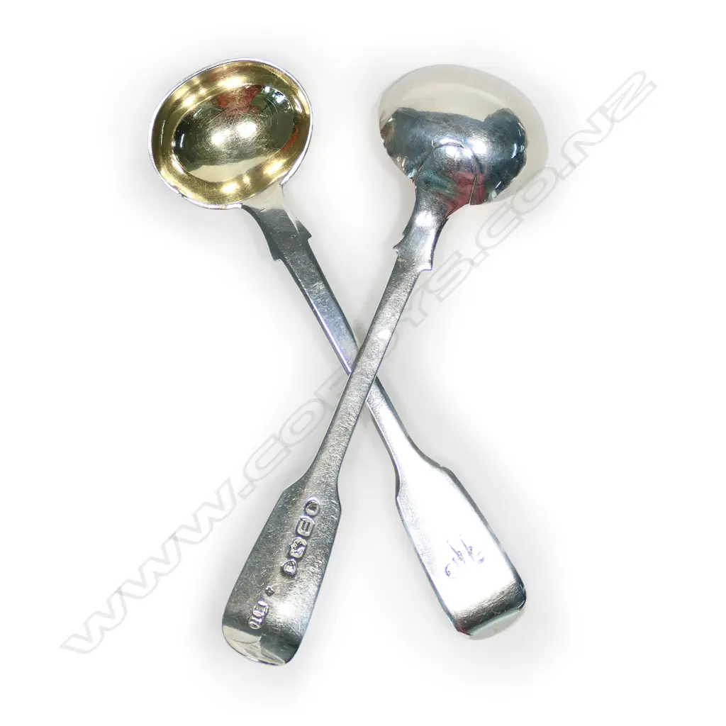 A pair of Victorian silver mustard spoons, Image 1++
