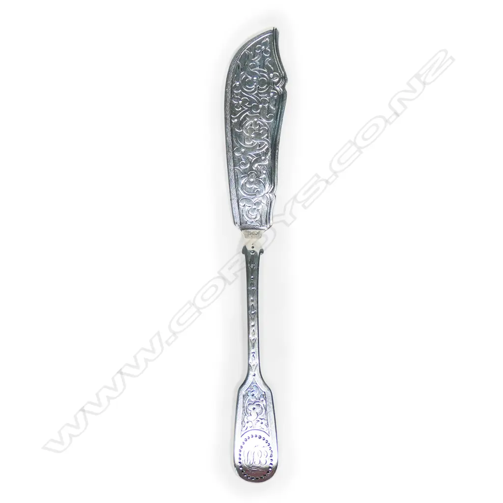 A Victorian silver butter knife, Image 1++