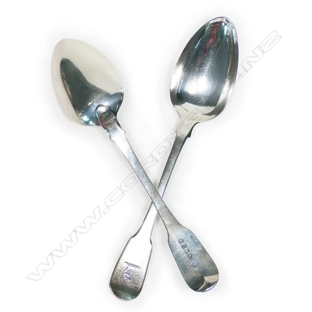A pair of George III silver tablespoons, fiddle pattern, Image 1++