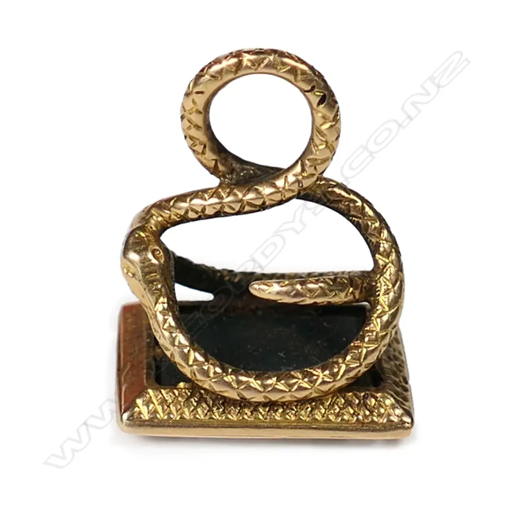 A George III 15ct yellow gold snake entwined fob seal Image 1++