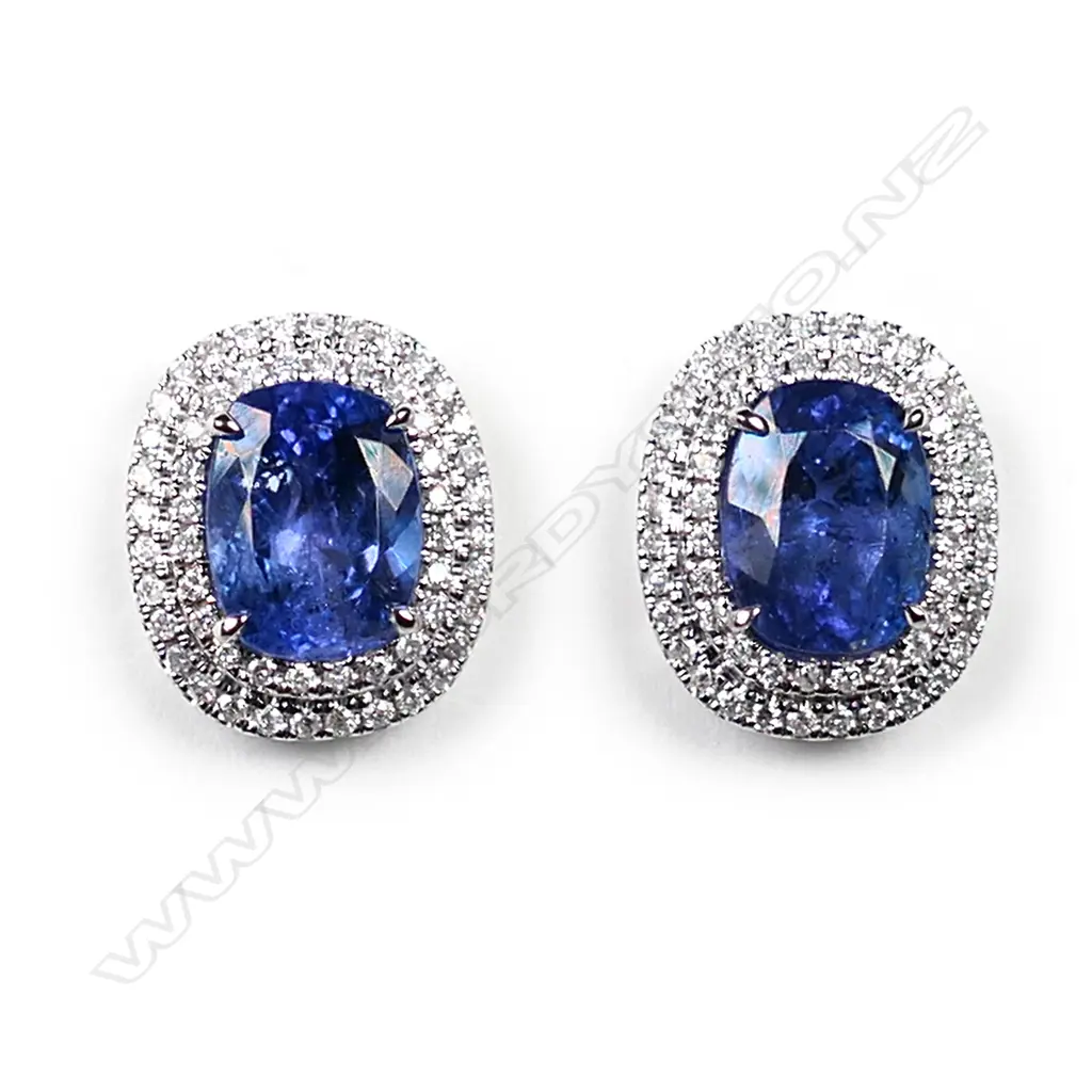 A pair of 14ct white gold Image 1++