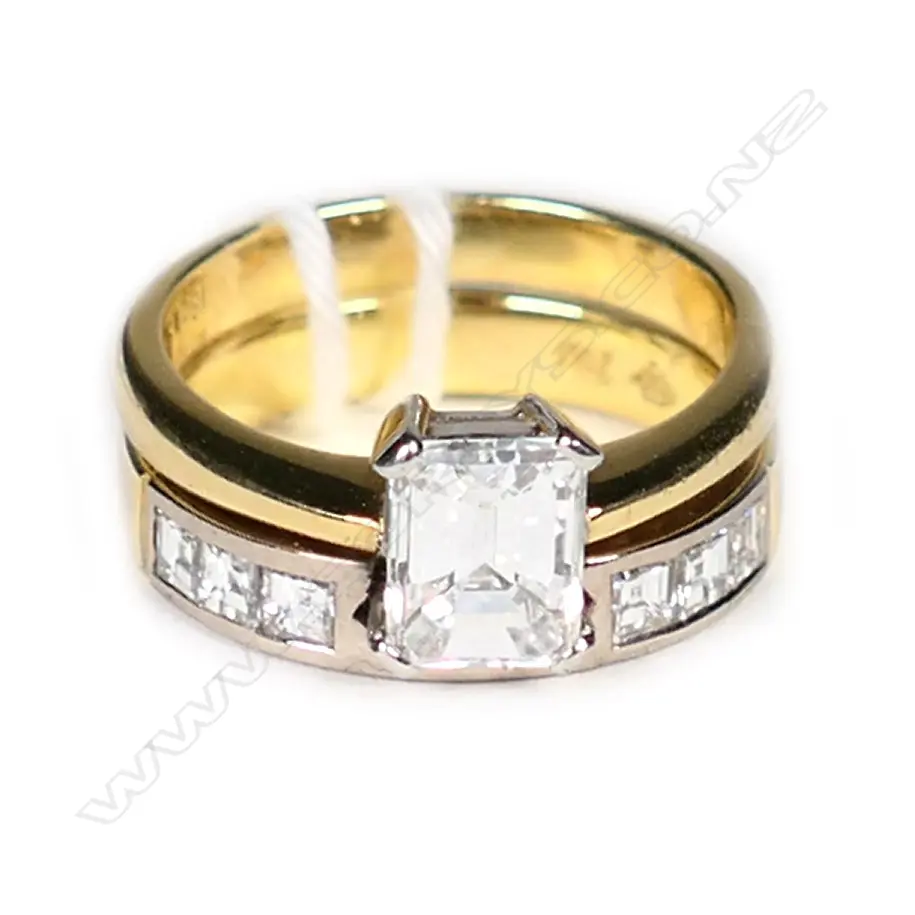 A platinum, 18ct gold and diamond ring set, Image 1++