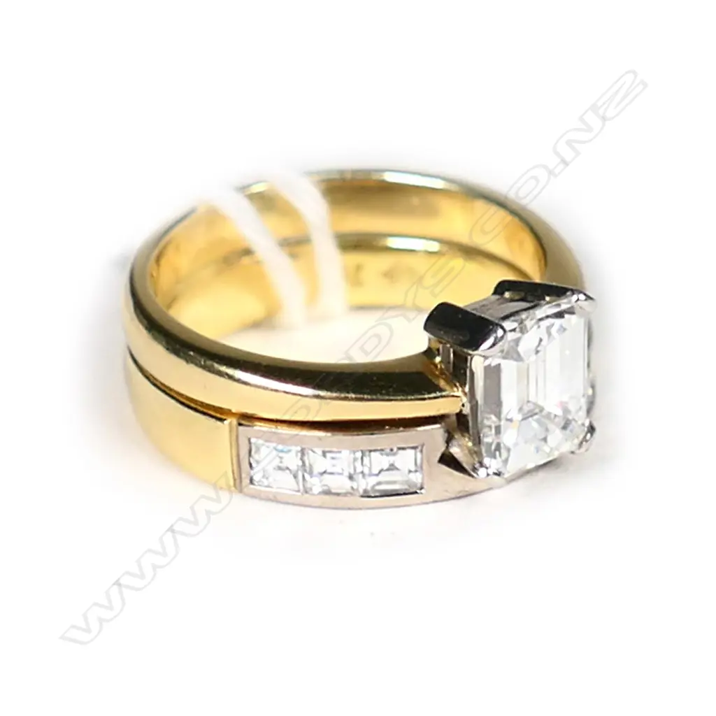 A platinum, 18ct gold and diamond ring set, Image 1++