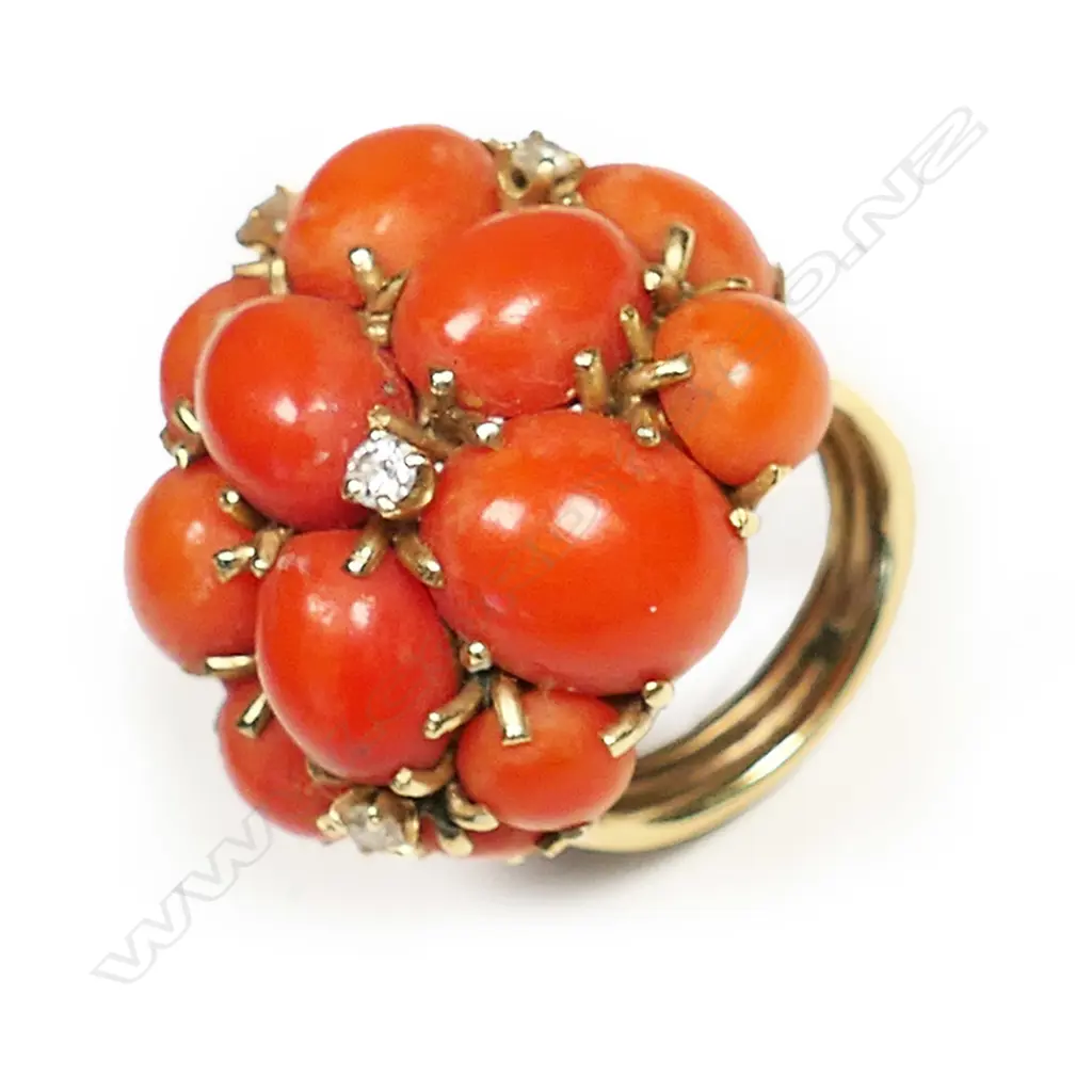 A retro 14ct gold, coral and white sapphire cocktail ring, Image 1++