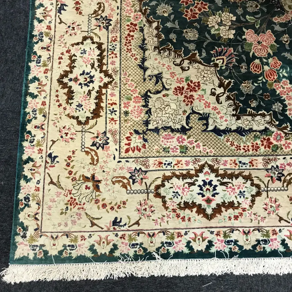 #A fine silk pile hand knotted Iranian Qum carpet Image 1++