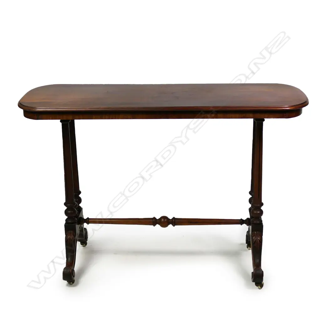 A Victorian walnut side table Image 1++