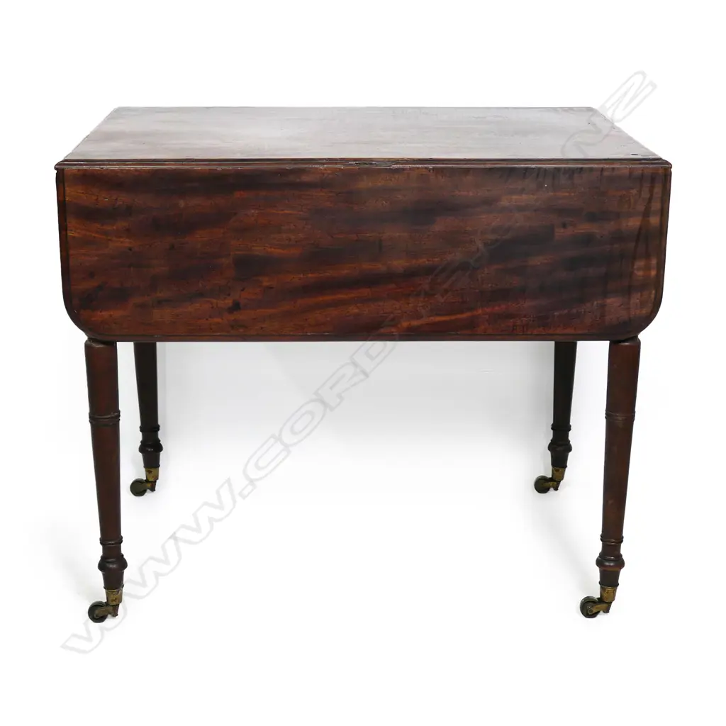 A Regency mahogany Pembroke table, Image 1++