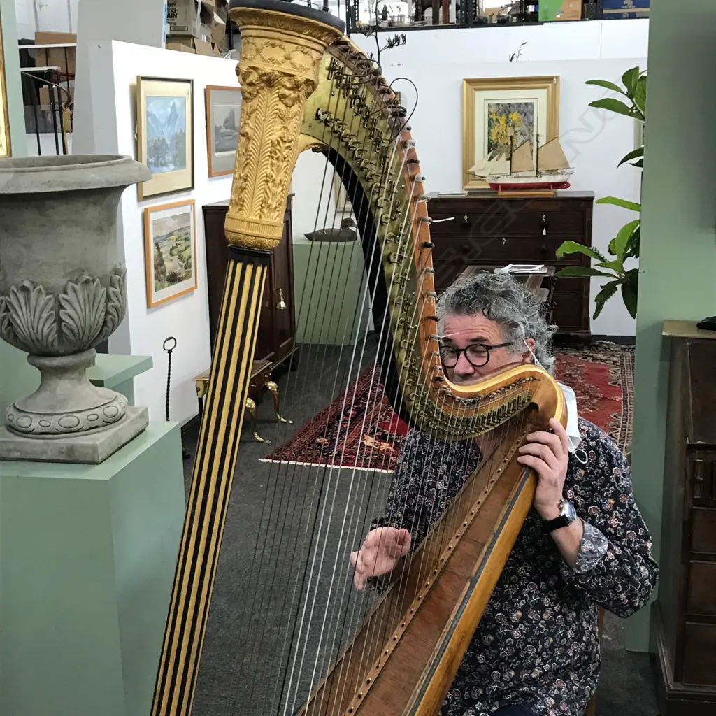 A 19thC giltwood harp by Johann Andreas Stumpff (1769-1846), Image 1++