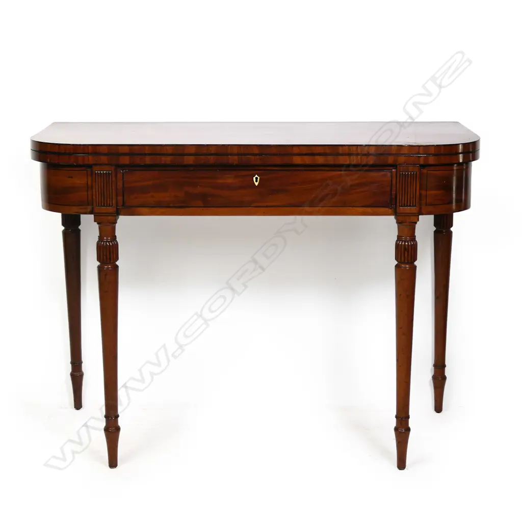 A Regency mahogany fold-over top supper table, Image 1++