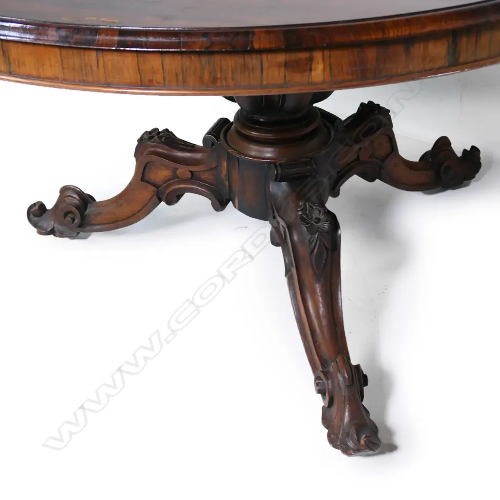A William IV rosewood circular centre table, Image 1++