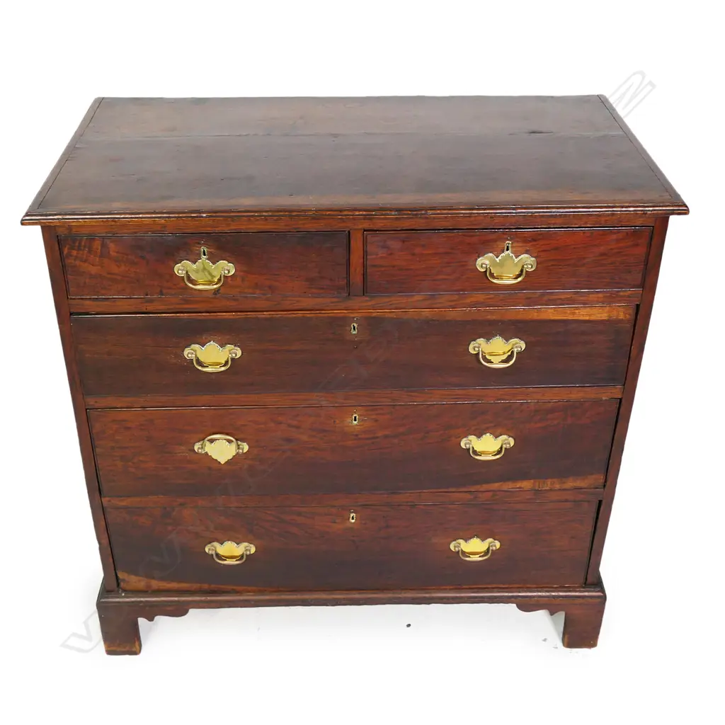 A Georgian oak five drawer chest, Image 1++