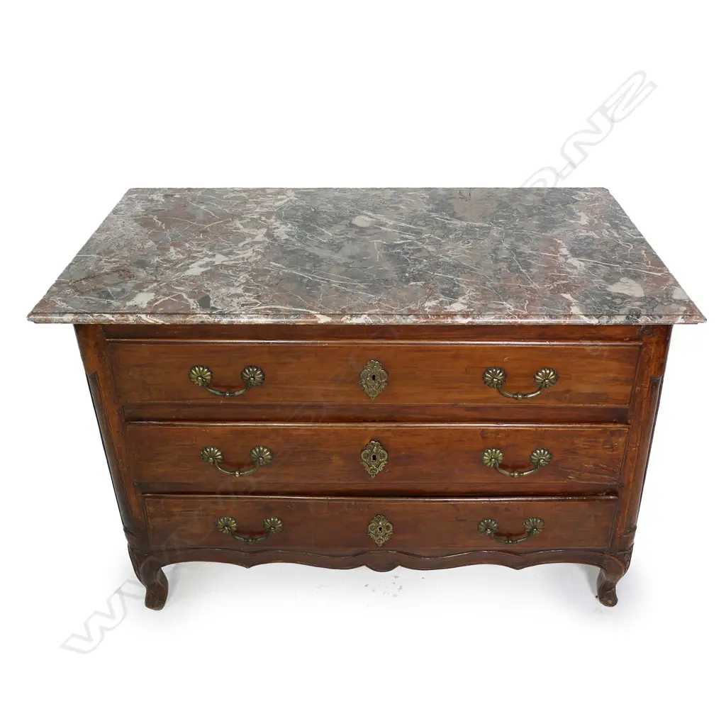 A Louis XV walnut, flat front commode, Image 1++