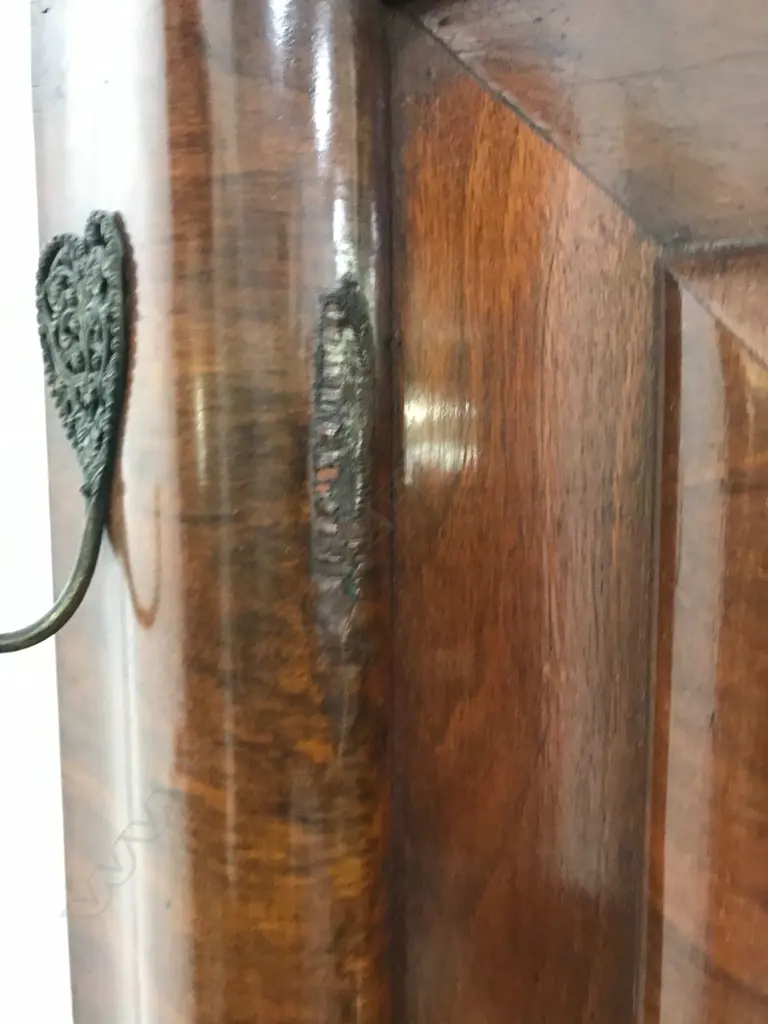 A Regency mahogany mirror/hat rack, Image 1++
