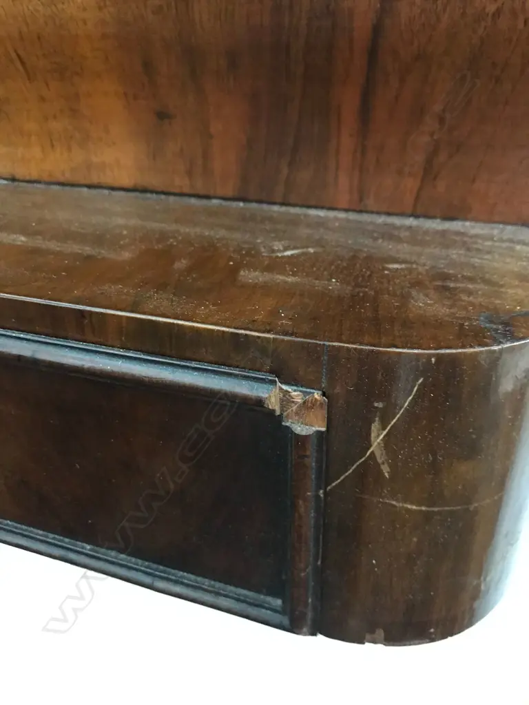 A Regency mahogany mirror/hat rack, Image 1++