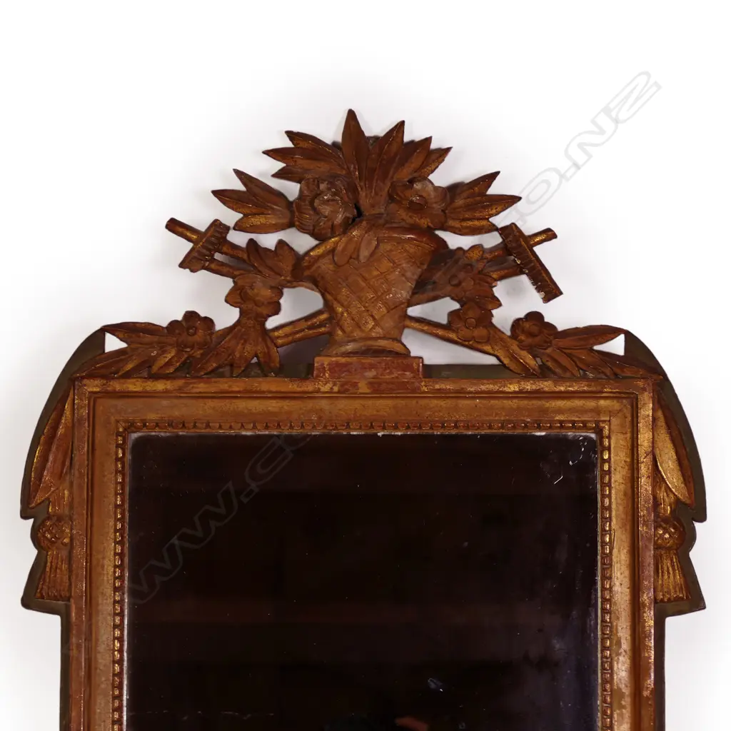 A small French giltwood overmantel mirror, Image 1++