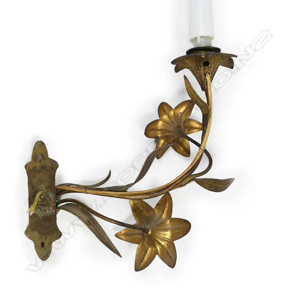 A pair of old French small gilt metal wall lights Image 1++